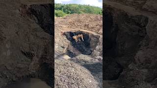 Download Lagu Luar biasa😱😱!! Gali batubara pakai excavator pc200 #shorts MP3