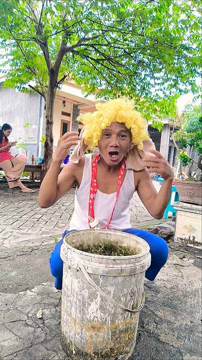 want to take a shower but bother mom #shorts