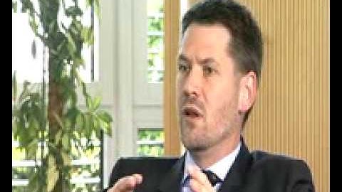 Proprietary vs open source software