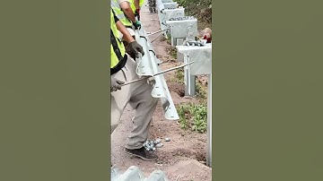 Installation process of expressway corrugated guardrail !