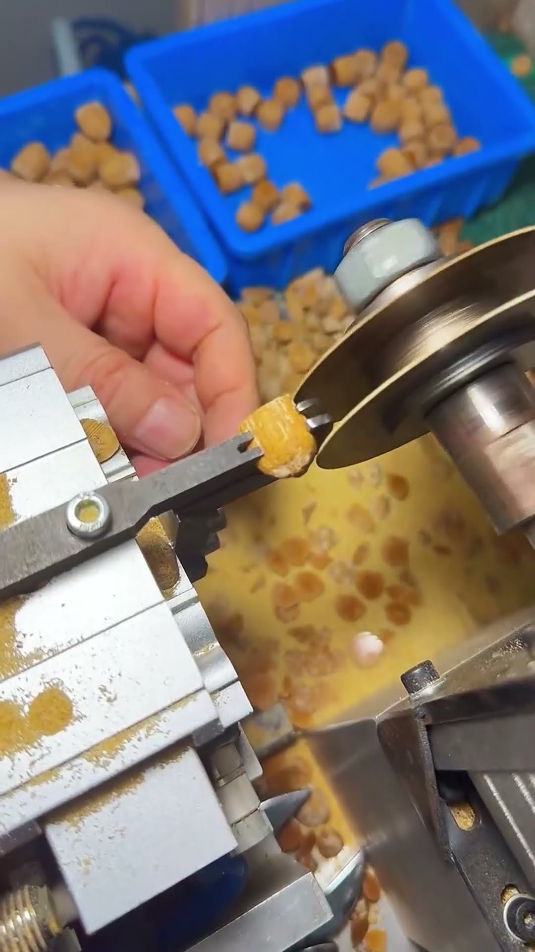 Olive core bead cutting process- Good tools and machinery make work easy