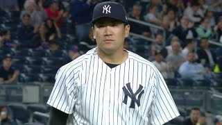 TOR@NYY: Tanaka fans Smoak in the 6th inning