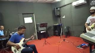 Download Lagu Berpaut d dahan cinta(dygku intan)soundtrek band d studio sountrek MP3