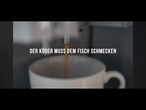 Der Kder muss dem Fisch schmecken - YouTube