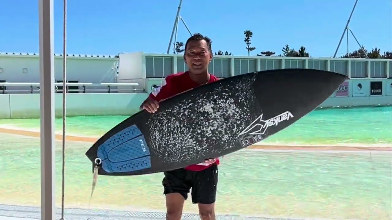 JUSTICE SURFBOARD Gremlin Gizmo BLACKBOX - YouTube