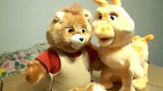 Teddy Ruxpin and Grubby sing Friends video Dec 19 2008 002