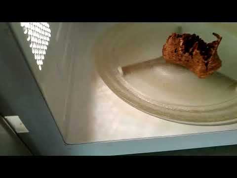 Эксперименты с пробками из-под шампанского, феном и печью