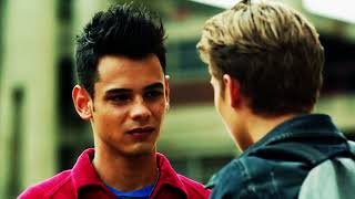 Baisers Cachés Et Alors?