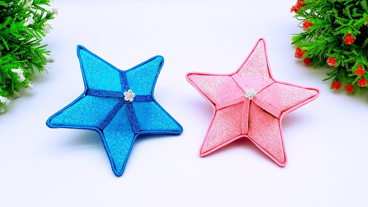 Origami Froebel Star (traditional) - Christmas 