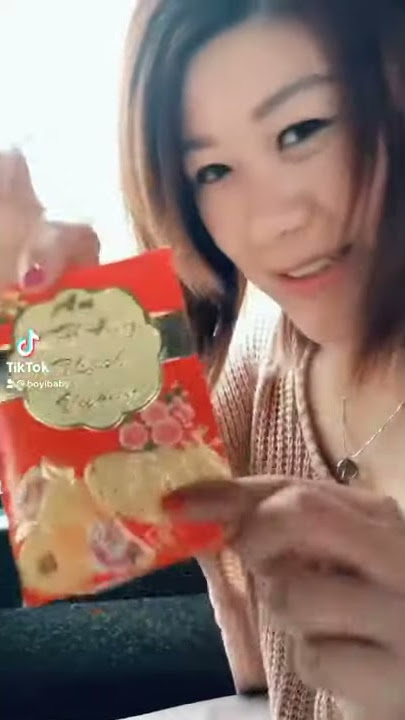Lucky money - Red envelope in Vietnam