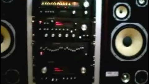 Gradiente System One tocando Mister Sam