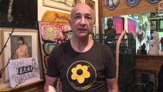 Wubbo Ockels Krijgt Een Tattoo