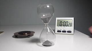 Magnetic Sand Timer Without Magnet Falls in 1:38. Shook a Few Times When Stuck.