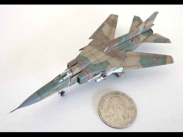 Dragon 1/144 MiG 23 MF Flogger B- 