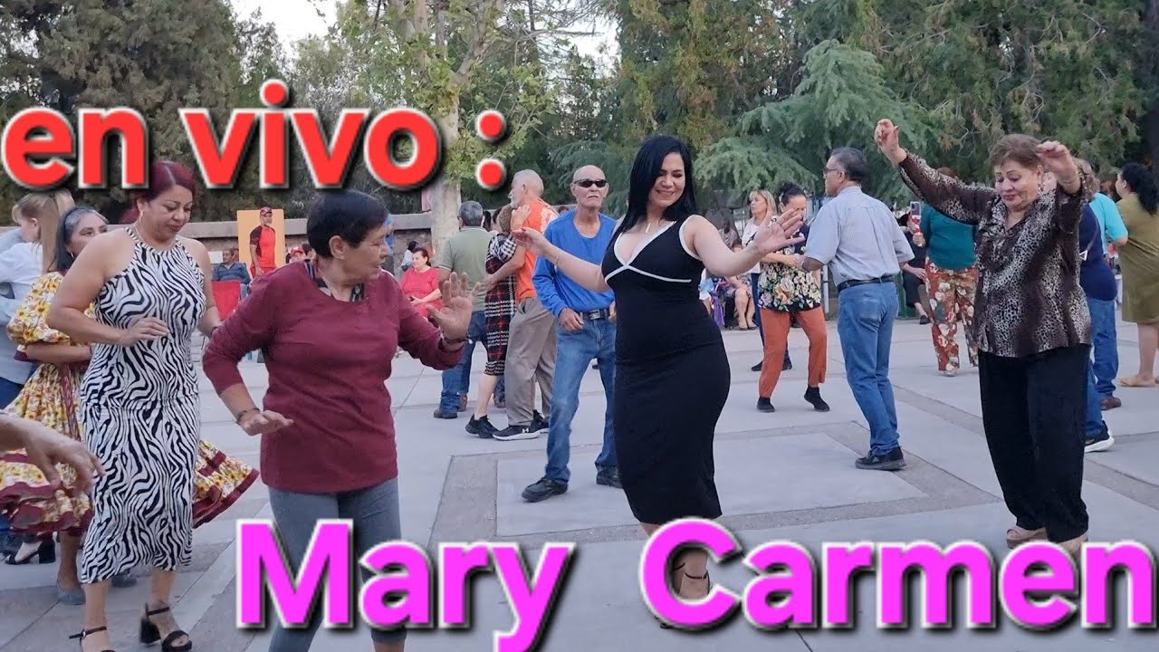 CHIHUAHUA BAILANDO OFFICIAL está en vivo