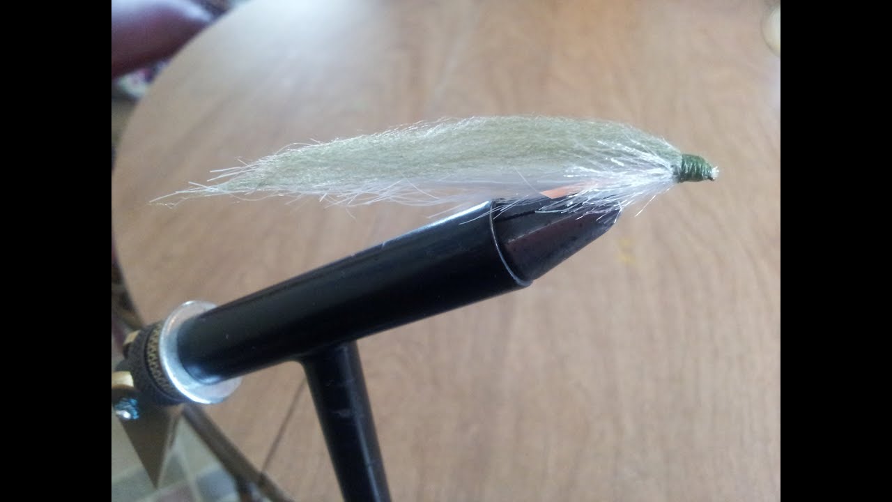 Joshua Brophy tying Brophy's Minnow - Fly Tying