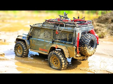 RC car challenge Land Rover, Dodge, Mercedes and Axial Wraith on remote control OFF Road adventures