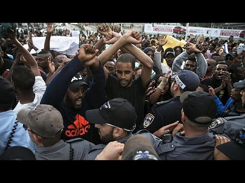 مجروح شدن ۷ افسر پلیس اسرائیل در تظاهرات تل آویو