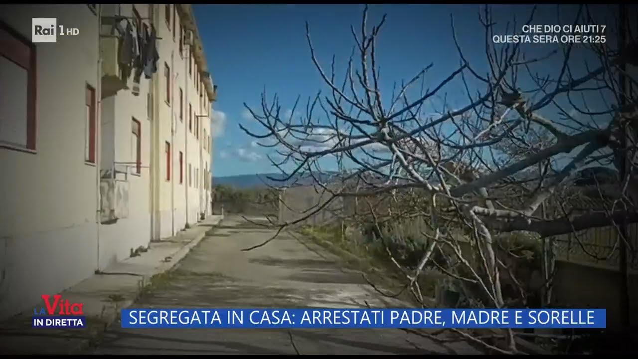 Segregata in casa: arrestati padre, madre e sorelle - La vita in diretta - 12/01/2023