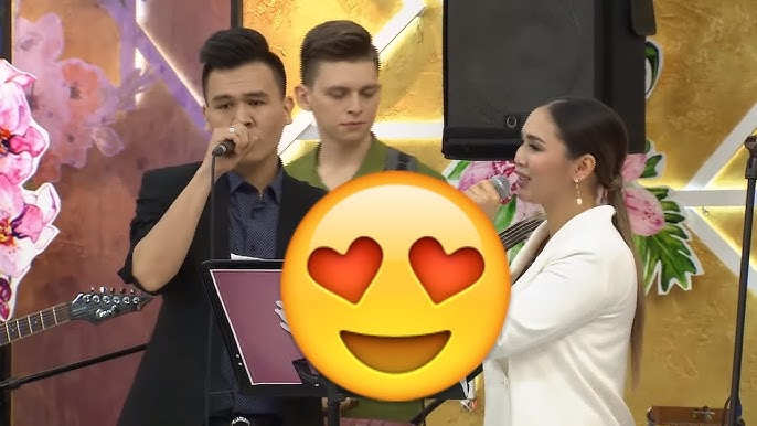 Бір-біріне қарама-қарсы тұрған секс бейне