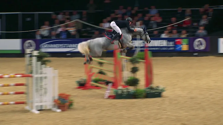 RED MILLS Senior Newcomers Winner 2018 - Donald Wh...