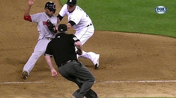 BOS@DET: Tigers challenge safe call at third in 9th