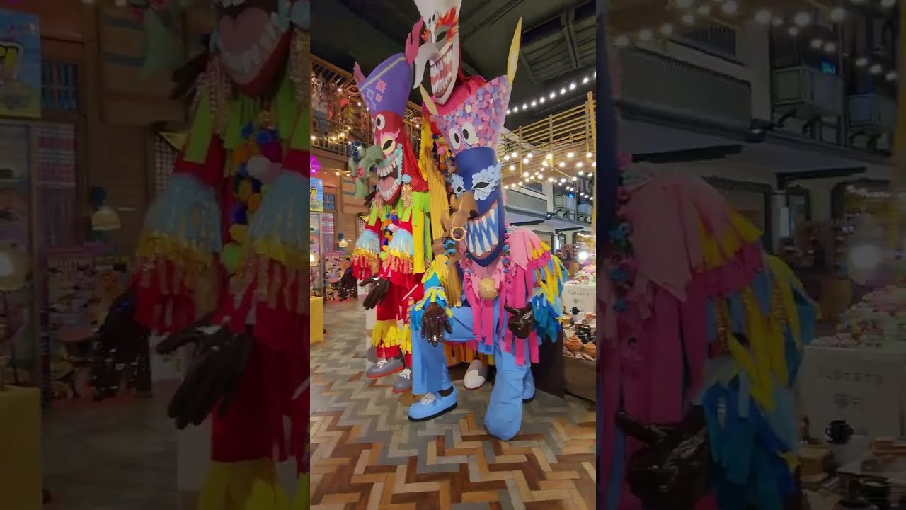 ICONSIAM Basement Traditional Market Square