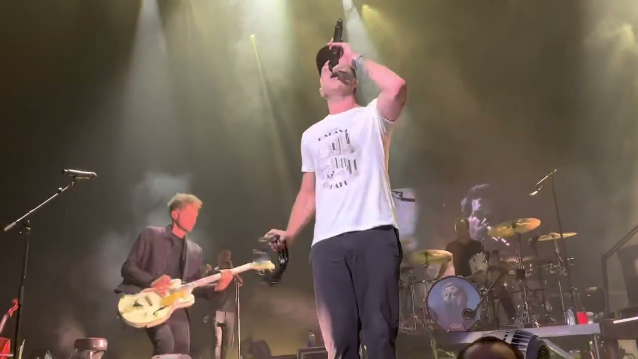 OneRepublic- Run (live at Forest National, Brussels 20.04.2022)