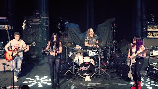 Mz. Vendetta Live At The Oriental Theater (Led Zeppelin & Heart Cover)