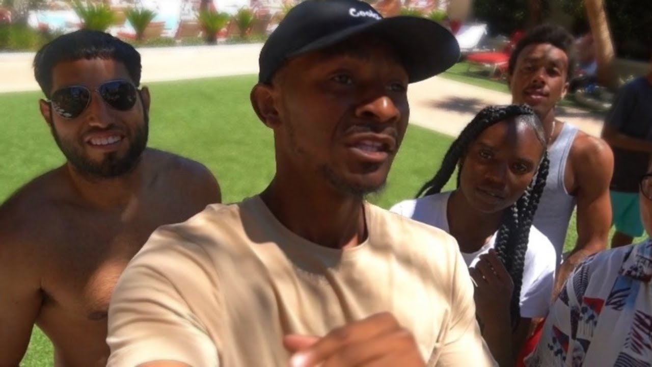 DIVERSE.CR LAS VEGAS VLOG PT.1 (CHECKERS CHALLENG)