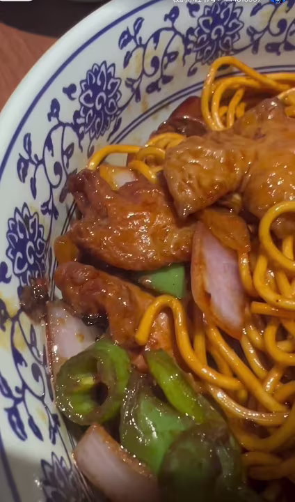 酱爆双椒牛柳面