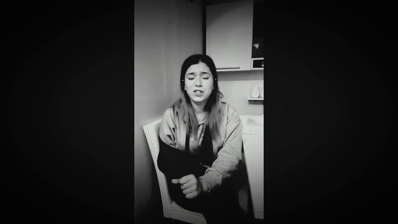 Sen Ağlama Bir Damla Gözyaşın Yeter
