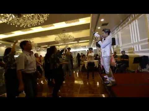 白金升降機 + Monica -- 金韋飛 & Sam哥 -- Mega box 百樂門宴會廳亞拉斯加蟹宴聯歡 181115N