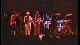 Peter Tosh - Legalize It (live)