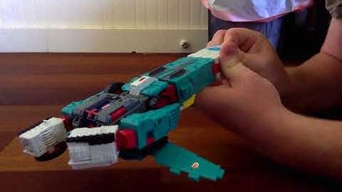 Transformers Chaos On Velocitron: Quickswitch w/Dynamus review part 1