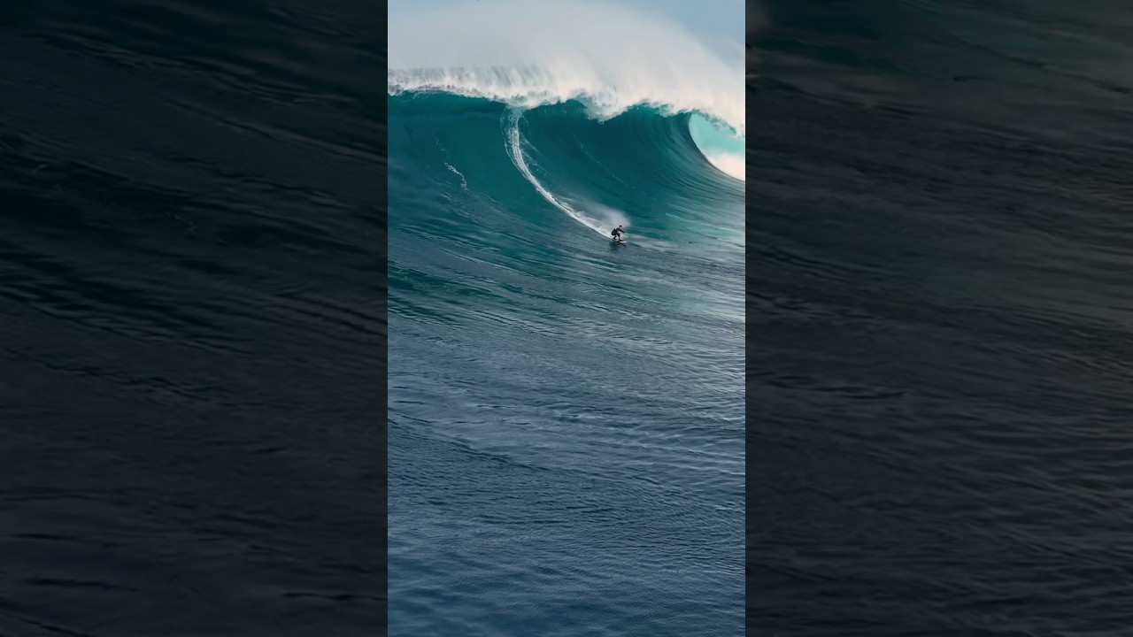 The wave just keeps growing #bigwaves #surf