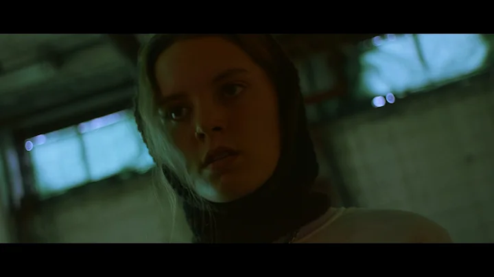 Marilyne Lonard - Honey