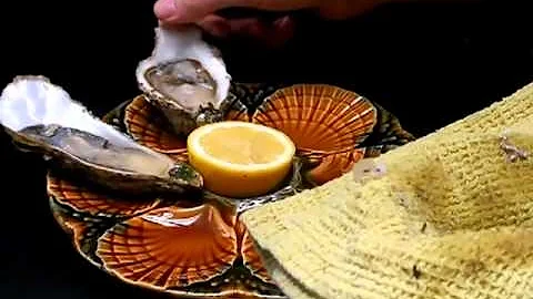 Shucking Oysters at Nancy's - A Donegal Good Food ...