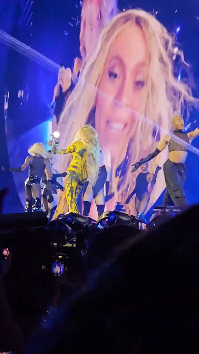 Beyonce missing backups dancers in Amsterdam. Pure/Honey - 18-06-2023