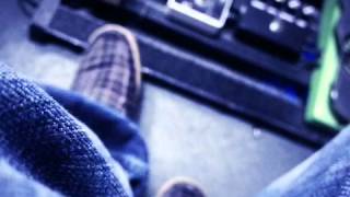 .8th note delays, ambient sound escape.