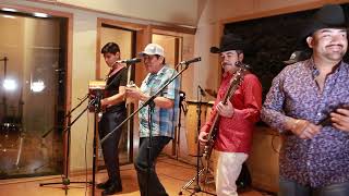 Cumbias Con Carácter Norteño (Homenaje Arnulfo López)  Traileros del Norte