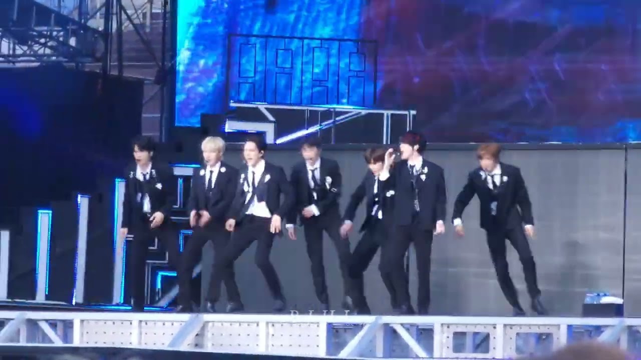 230826 엔시티 NCT NATION：To The World - BOOM , Black On Black 직캠 #엔시티드림 #엔시티2018 (내목소리아님진짜)