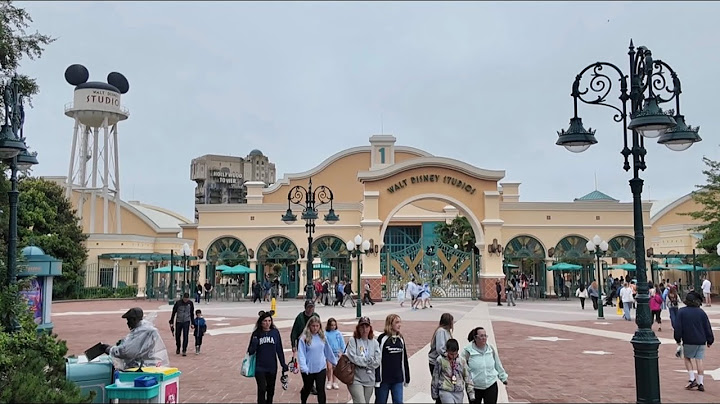 Walt Disney Studios Park Is A Mess But I LOVE It (My First Time) - Disneyland Paris Other Theme Park