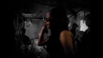 Aaliyah - If Your Girl Only Knew