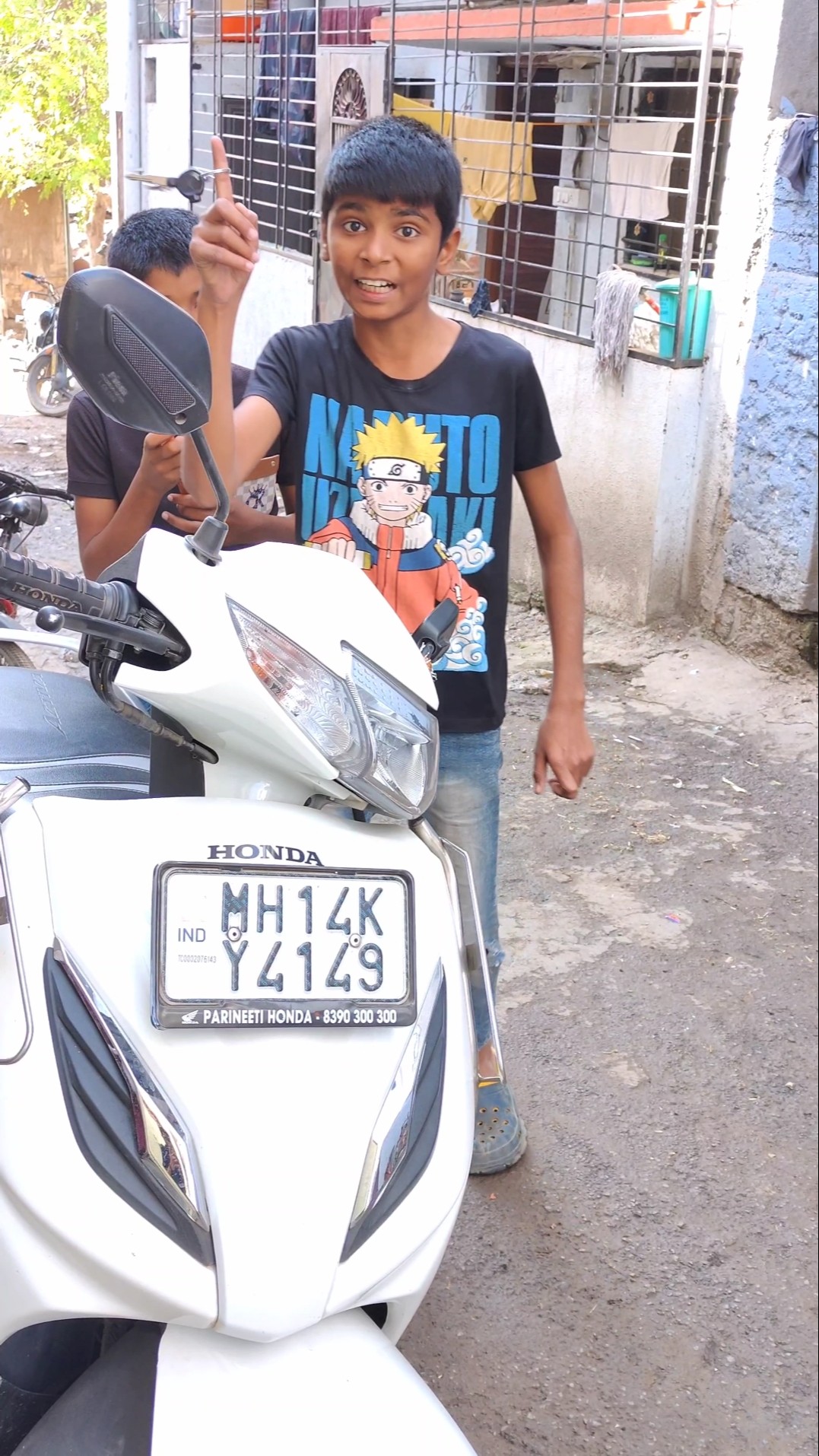 Nitin Aur Chotu Ko Meri Gadi Chalani Hai ?? #shorts