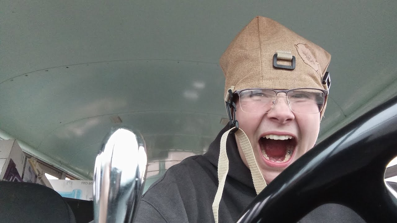 angry bus driver goes like a cow on the tongue - YouTube