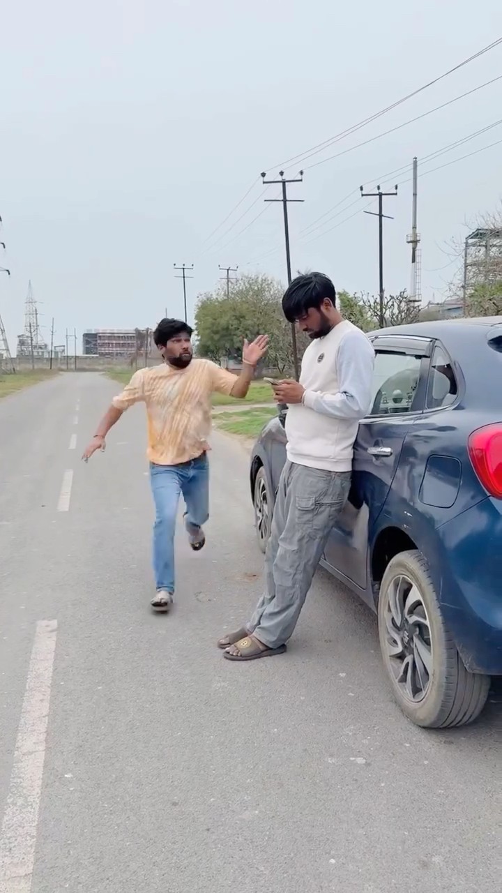 Ye magic tree ke Aandar kya hai #comedy #funnyvideo #youtubeshorts #shorts #shortsfeed