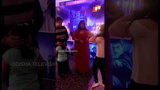 Singer Humane Celebrated Wifes Birthday