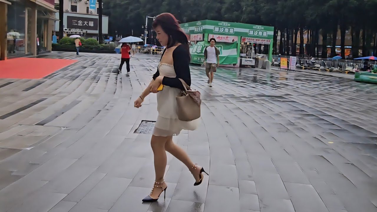 東莞長安現狀！外來人口最多的鎮，躺平80後跑車一天掙100生活費#中國大叔