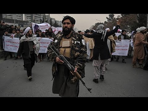 فيديو: طالبان تهدد بـ-إطلاق النار- على الأفغانيات غير المنقبات بالمؤسسات غير الحكومية
 - نشر قبل 15 ساعة